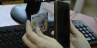 Учитель из Абакана купила смартфоны и оформила кредиты под руководством аферистов - Газета Хакасия