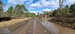 Уровень воды на подтопленном участке дороги в Таштыпском районе снижается