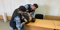 Уроженец Украины пытался прорваться в Верховный суд Хакасии со шприцем - Газета Хакасия