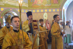 В Неделю 8-ю по Пятидесятнице Управляющий епархией совершил Божественную Литургию для участников православного молодежного форума «Изербель-2025»