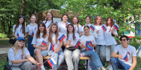 Символ единства и гордости: акция «Мой флаг. Моя гордость» объединила молодежь ЛНР и Хакасии - Правительство Республики Хакасия