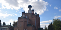 В Неделю 15-ю по Пятидесятнице и в день праздника Рождества Божией Матери Правящий архиерей совершил Божественную Литургию в храме Рождества Богородицы в Черногорске - Абаканская епархия
