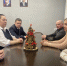 В Минприроды Хакасии поздравили с Новым годом коллег из семей участников СВО - Правительство Республики Хакасия