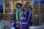 Bсенощное бдение накануне дня памяти преподобного Серафима Саровского совершили три архиерея