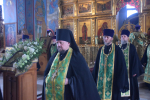 Bсенощное бдение накануне дня памяти преподобного Серафима Саровского совершили три архиерея