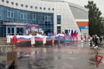 Росгвардейцы поддержали в Абакане праздничную акцию ко Дню Государственного флага России